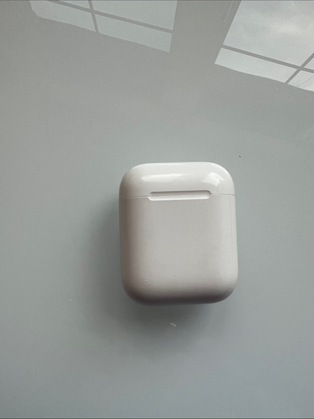 Apple White Earbuds
